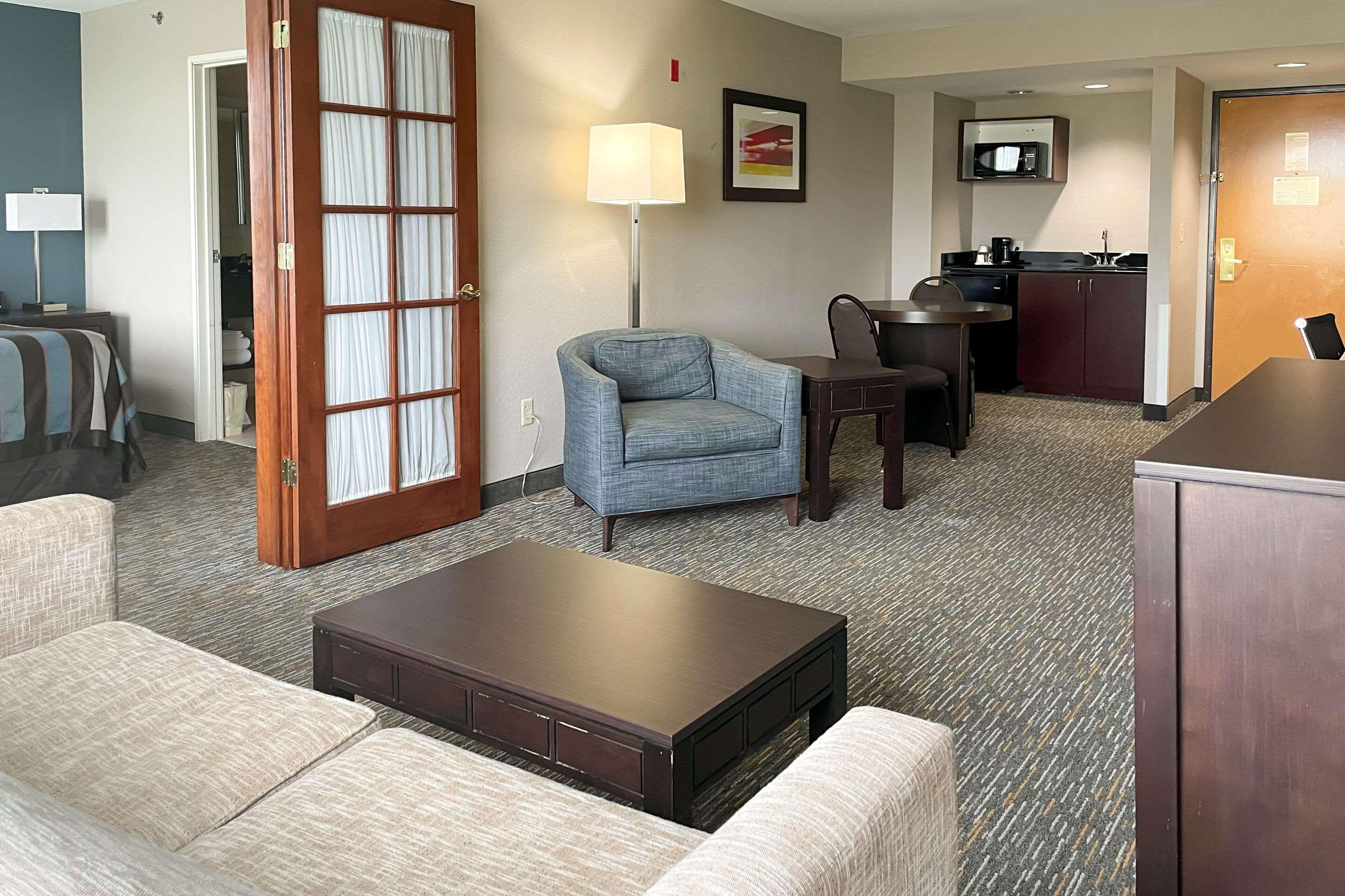 Comfort Inn & Suites Grand Blanc-Flint Exteriér fotografie