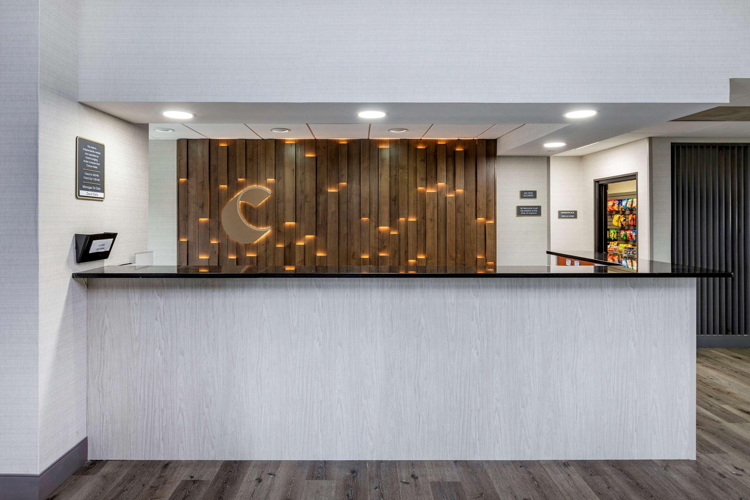 Comfort Inn & Suites Grand Blanc-Flint Exteriér fotografie