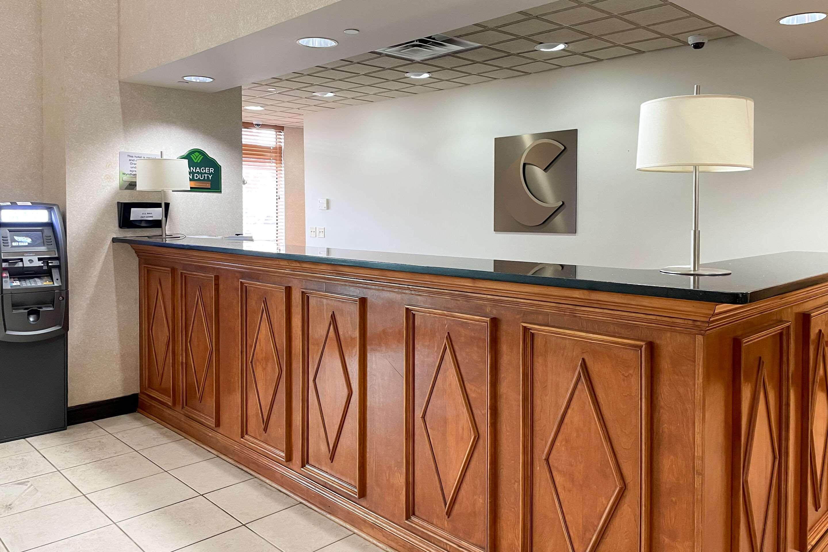 Comfort Inn & Suites Grand Blanc-Flint Exteriér fotografie