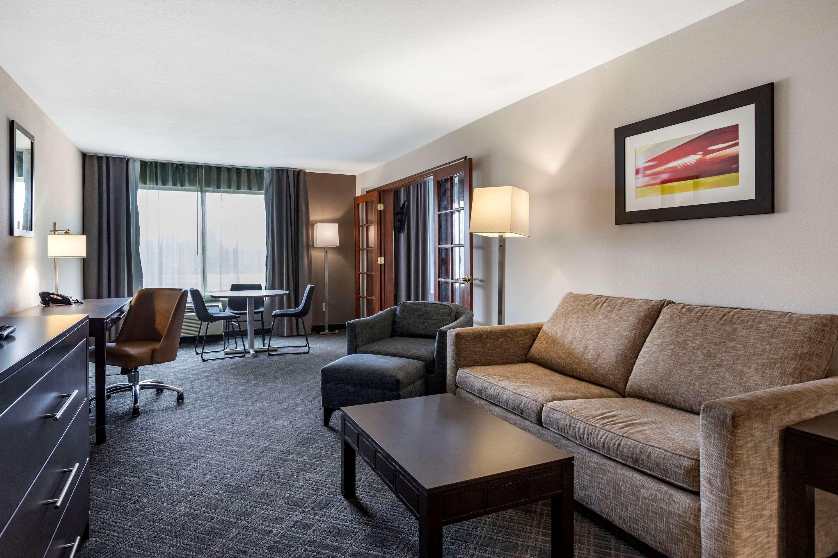 Comfort Inn & Suites Grand Blanc-Flint Exteriér fotografie