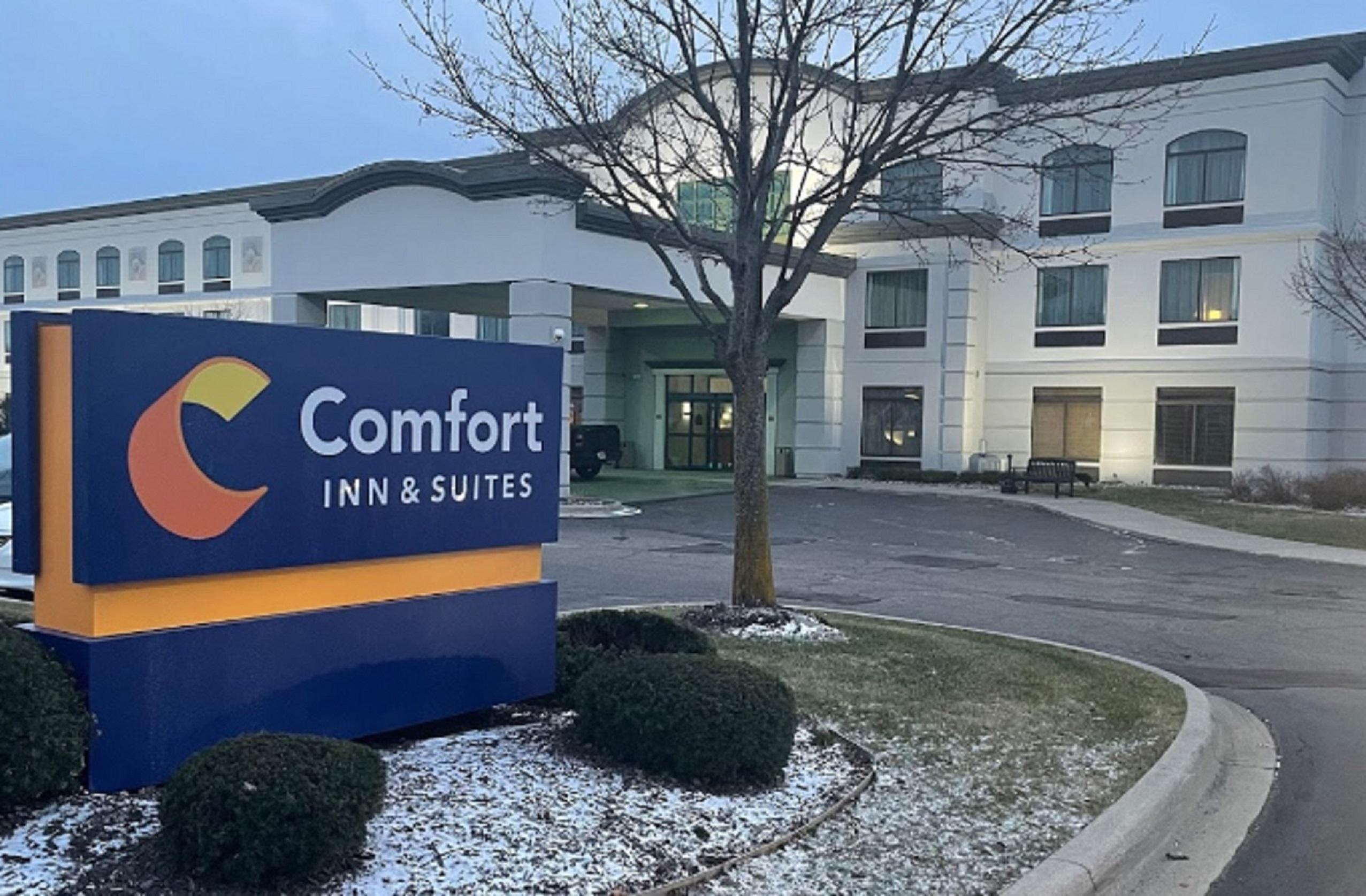 Comfort Inn & Suites Grand Blanc-Flint Exteriér fotografie