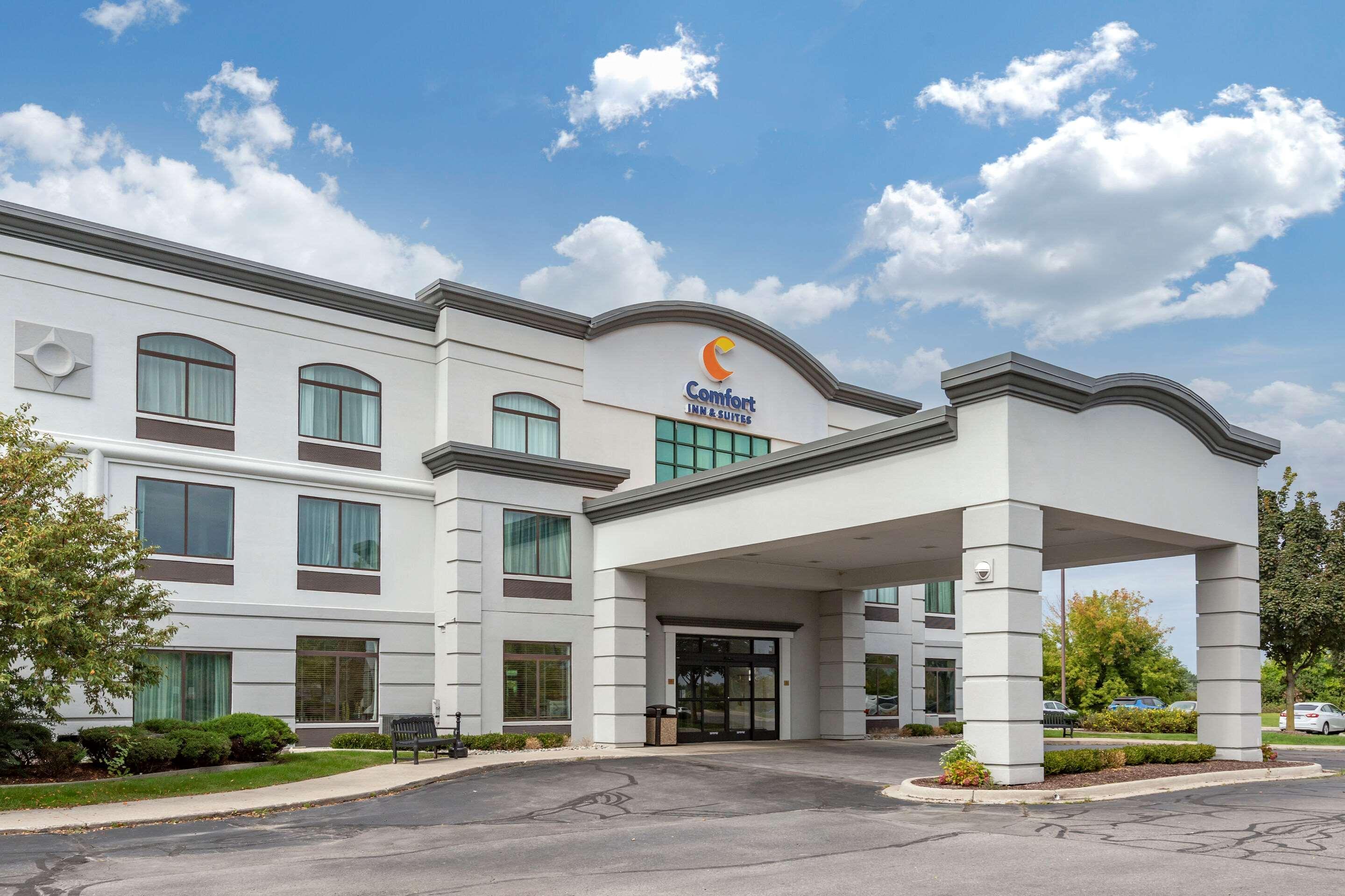Comfort Inn & Suites Grand Blanc-Flint Exteriér fotografie