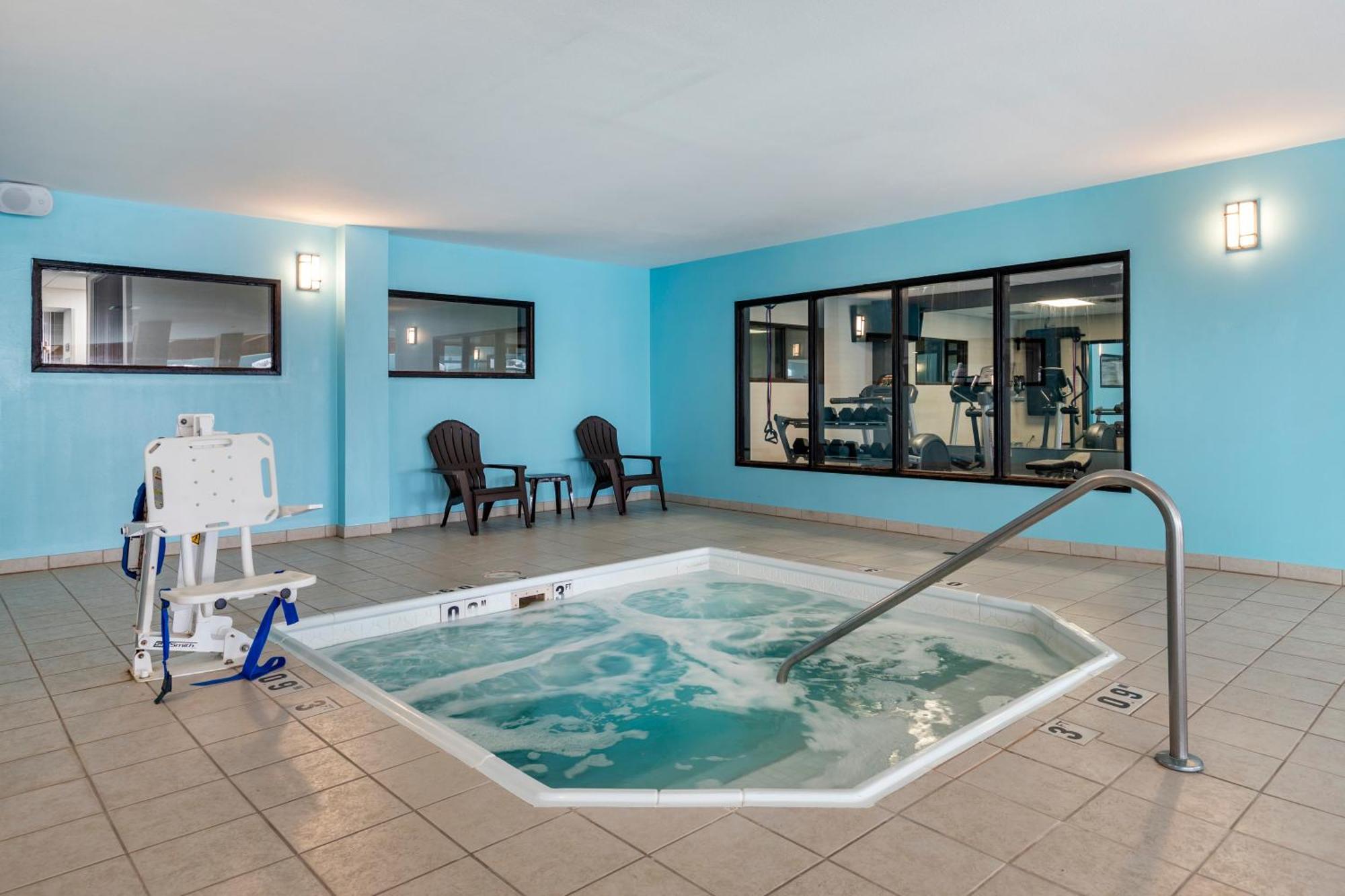 Comfort Inn & Suites Grand Blanc-Flint Exteriér fotografie